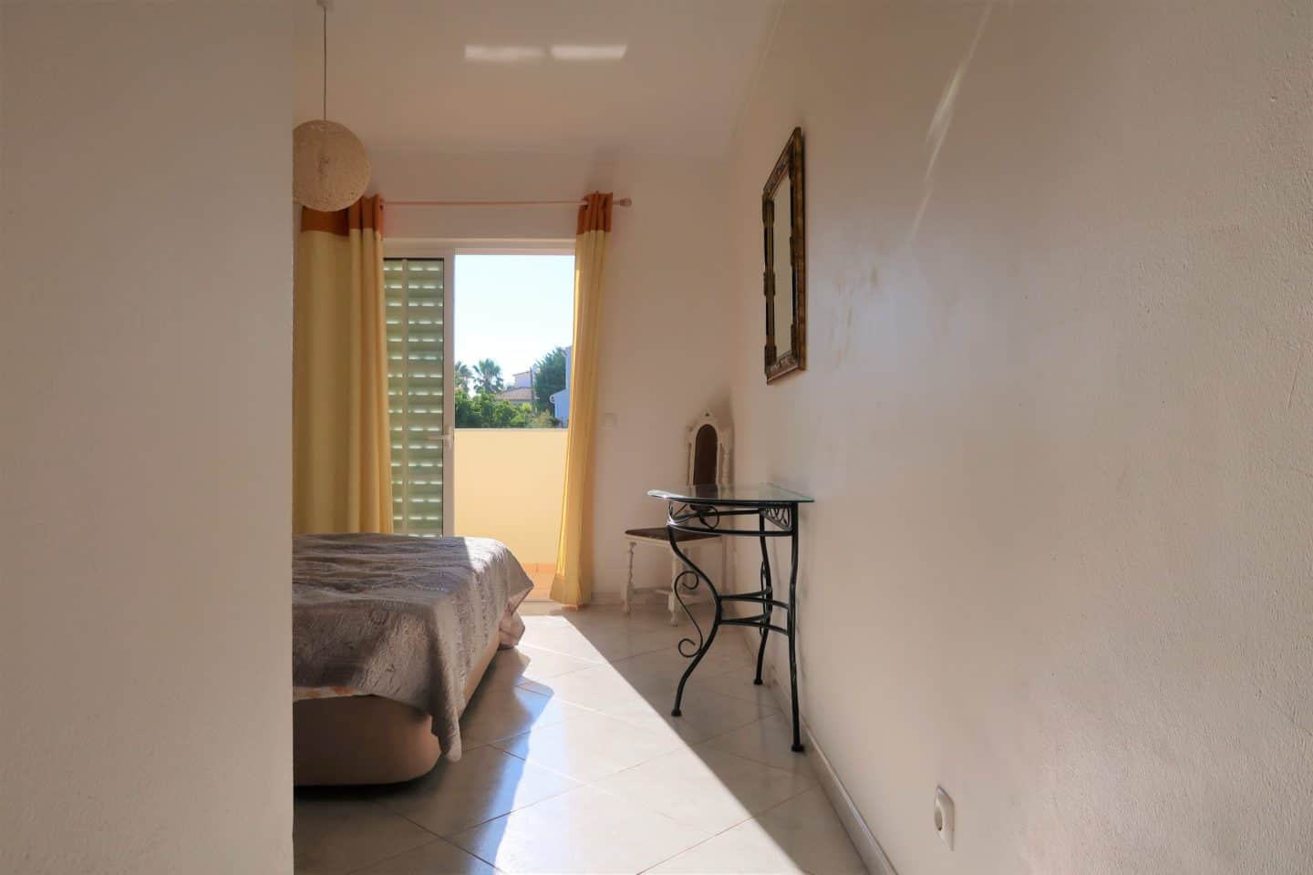 James Villa Portugal